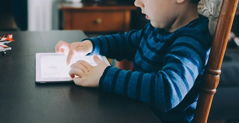 Let's Talk About the Tablet: What Screen Time Research Really Says (Minus the Guilt Trip)
